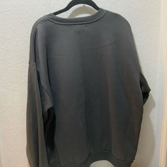 Refuge athletics  Boston Crewneck Sweatshirt sz medium - Picture 7 of 8